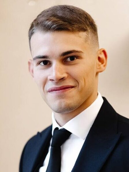 Максим Сальніков